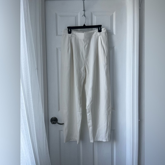 Halara mid rise Elegant White Women's Pants with pockets size Large - Picture 3 of 14